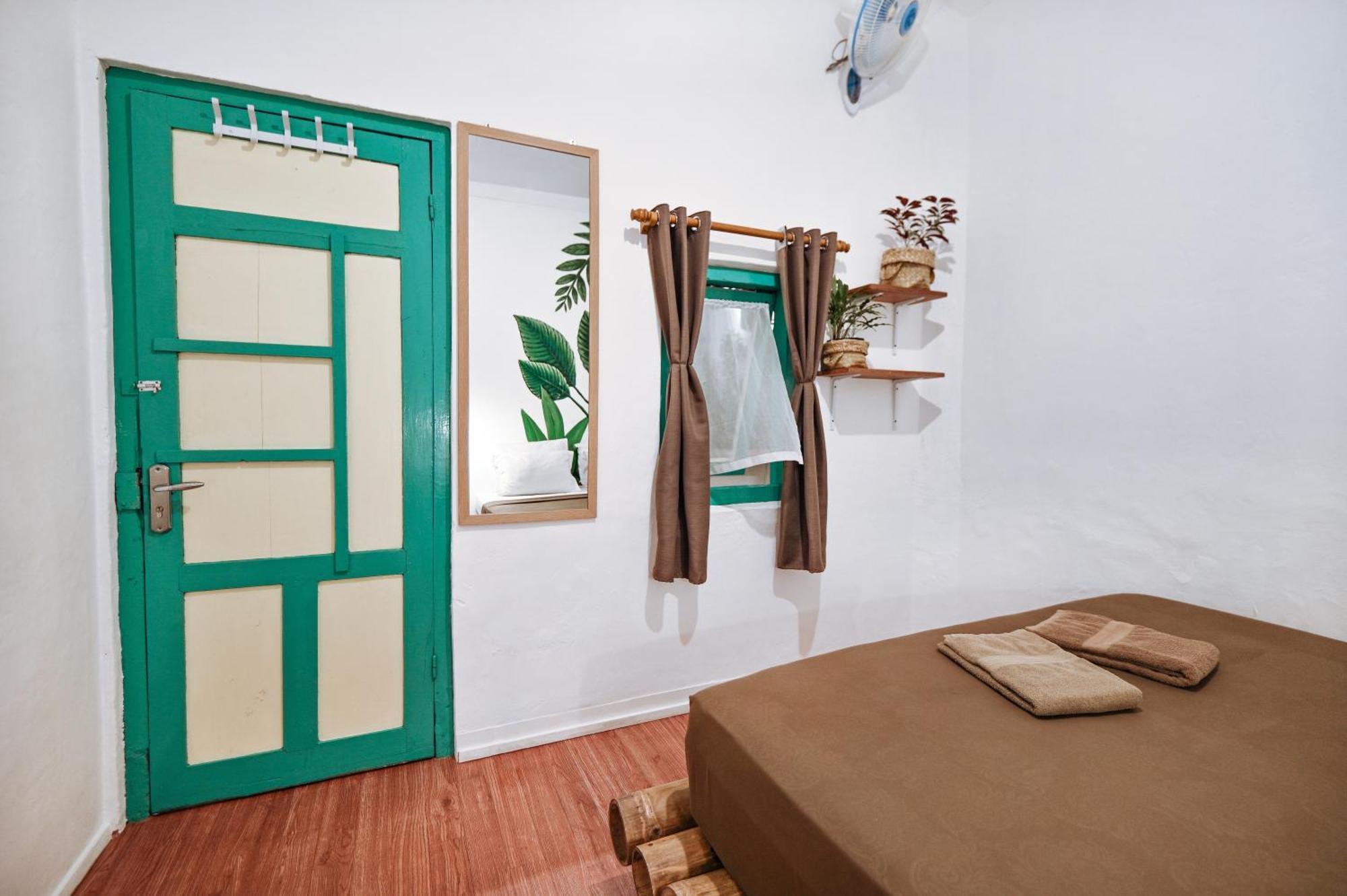 Hotel Snooze Yogyakarta Zimmer foto
